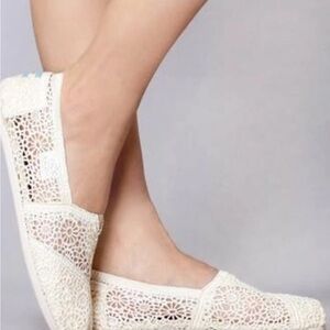 Toms cream Lace Flats Slip-On Shoes